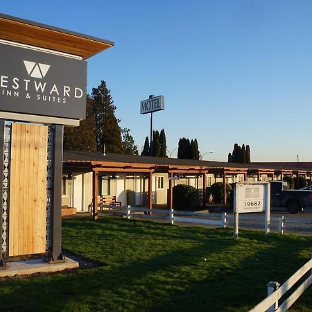 לאנגלי Westward Inn & Suites מראה חיצוני תמונה