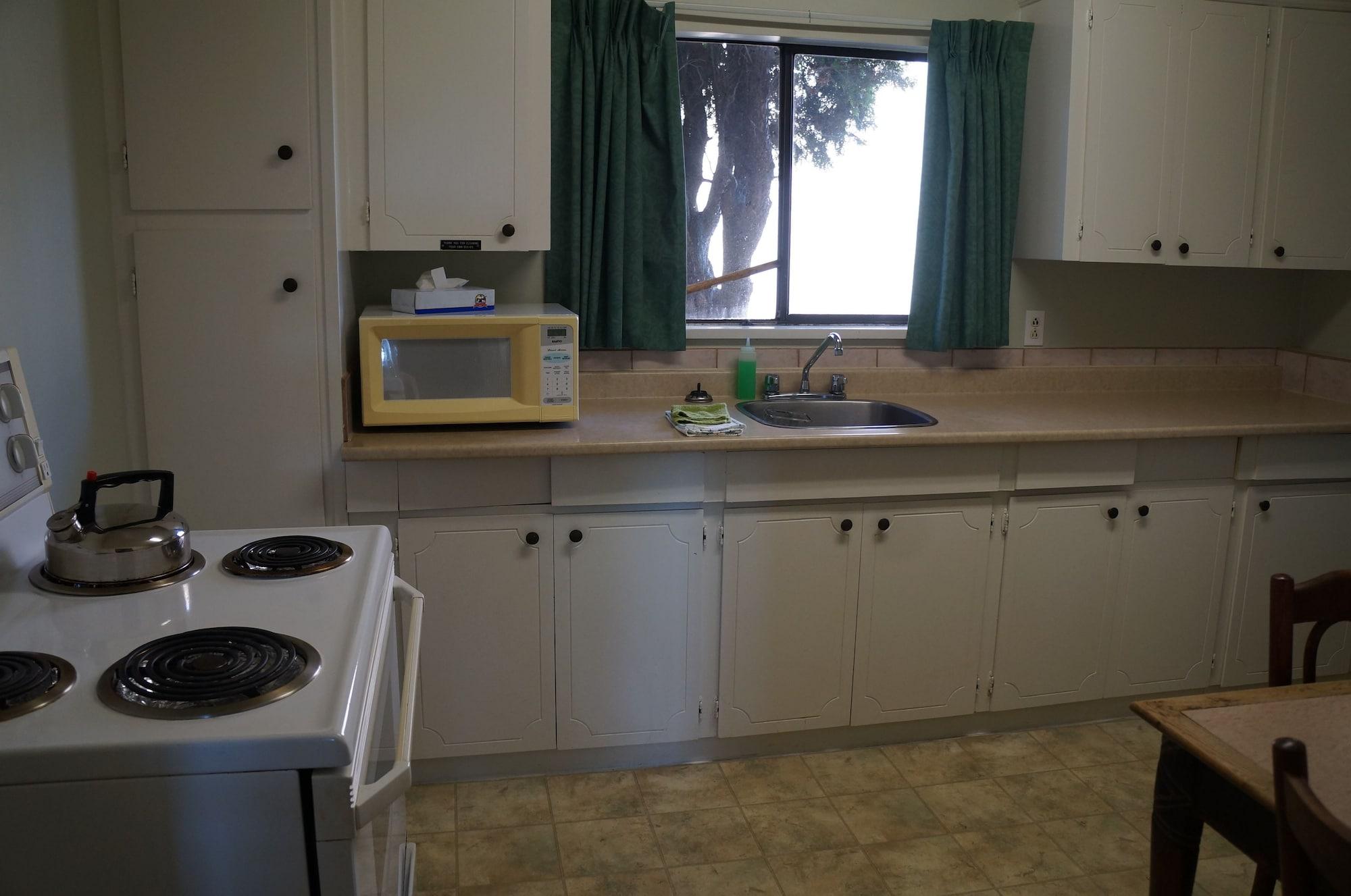 לאנגלי Westward Inn & Suites מראה חיצוני תמונה