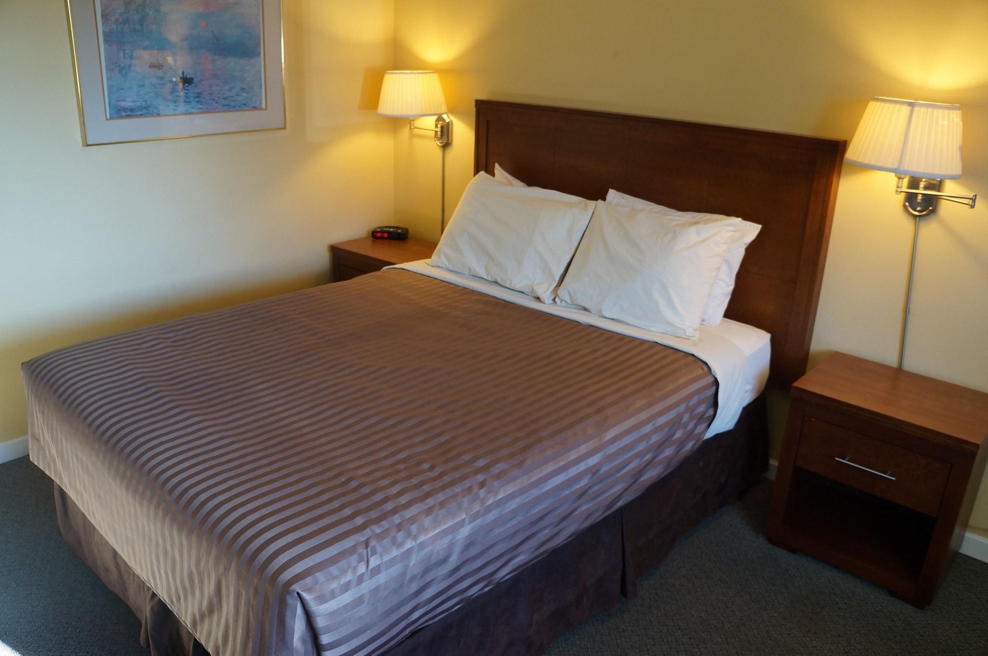 לאנגלי Westward Inn & Suites מראה חיצוני תמונה