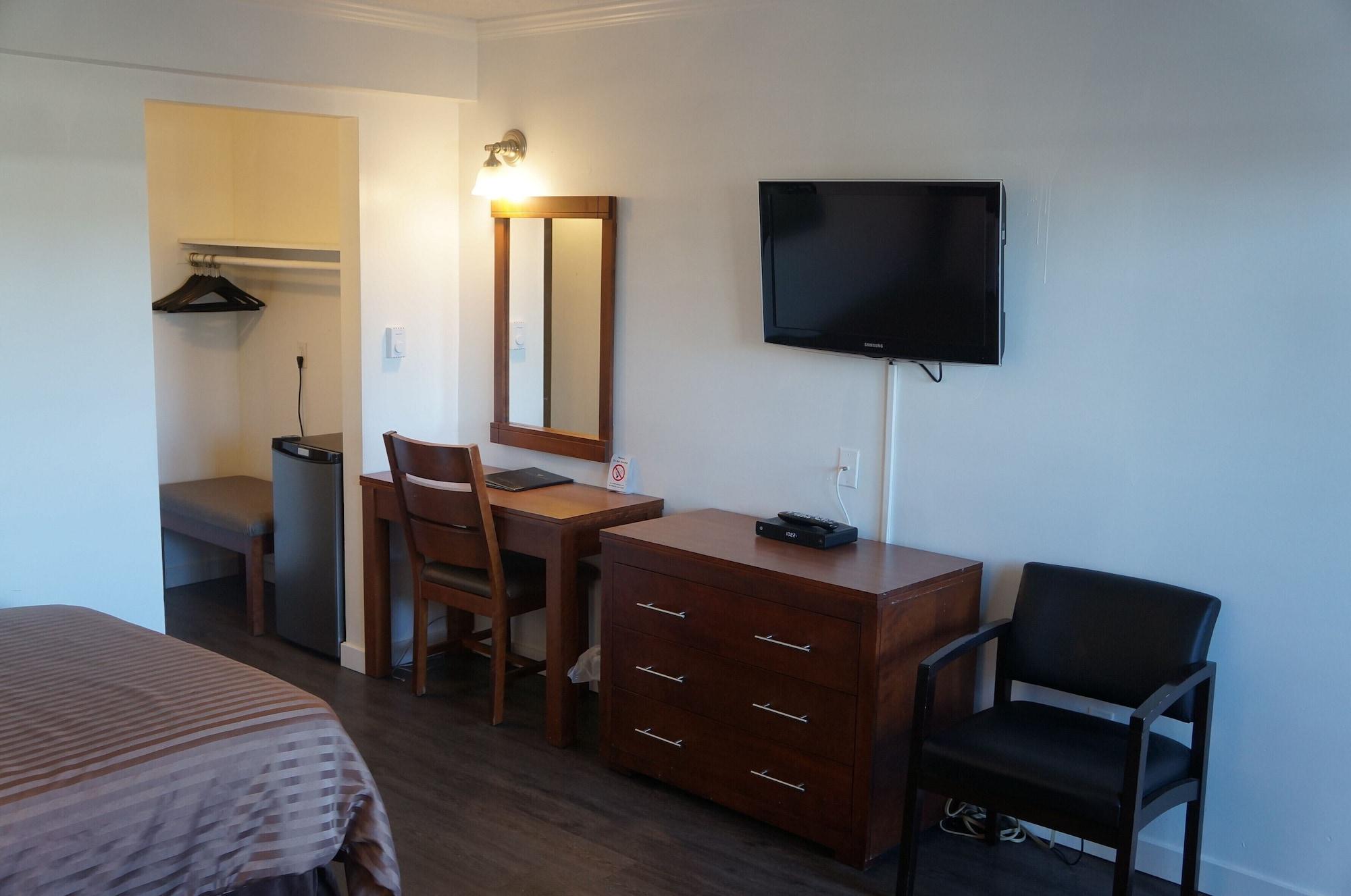 לאנגלי Westward Inn & Suites מראה חיצוני תמונה