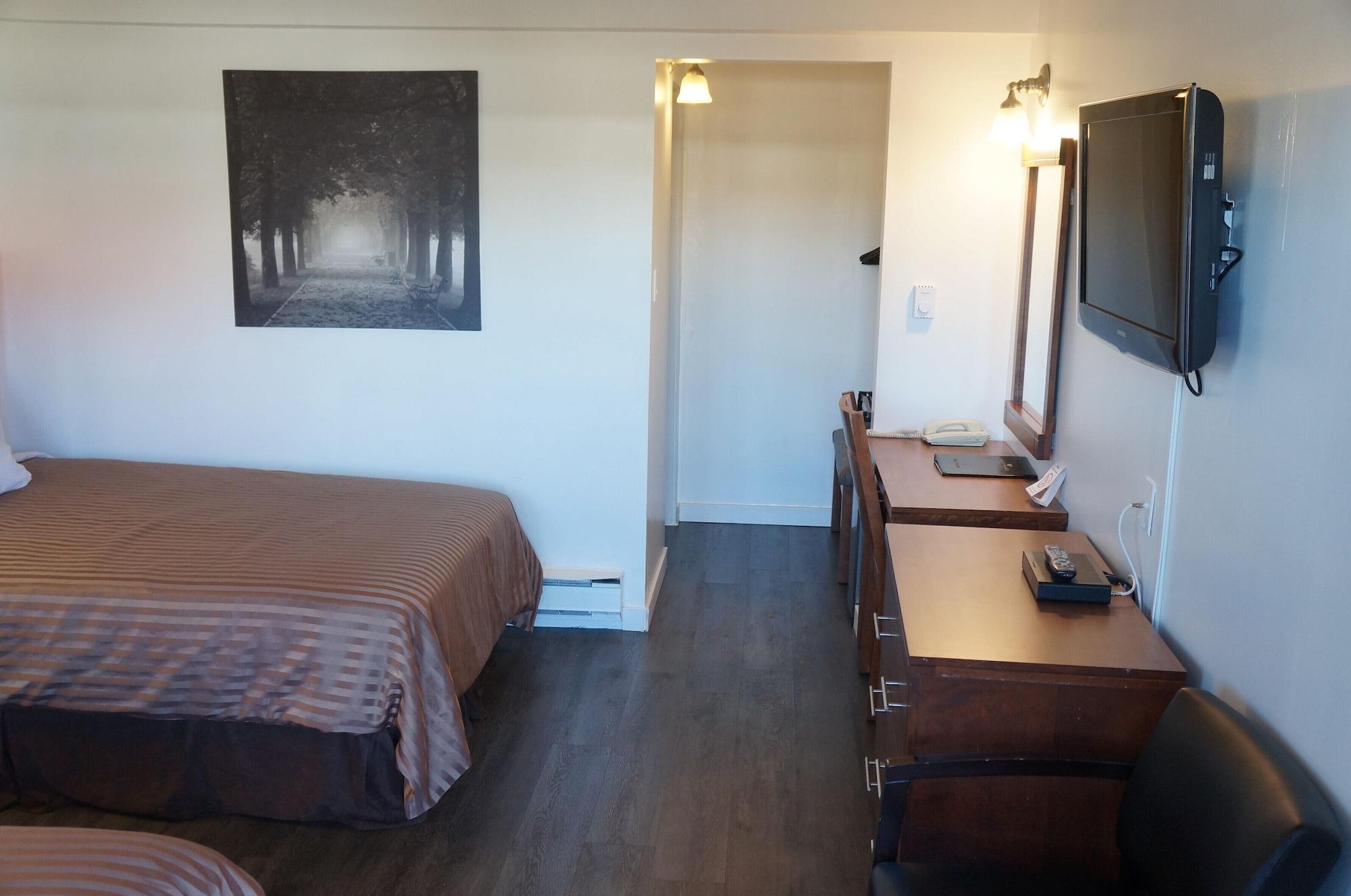לאנגלי Westward Inn & Suites מראה חיצוני תמונה