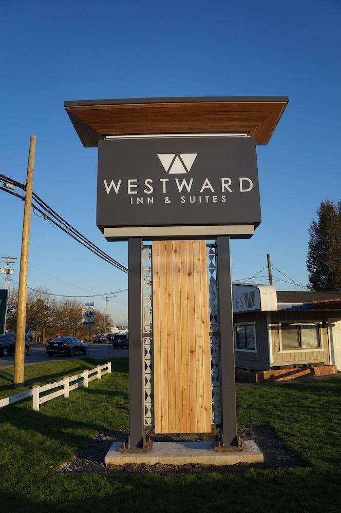 לאנגלי Westward Inn & Suites מראה חיצוני תמונה