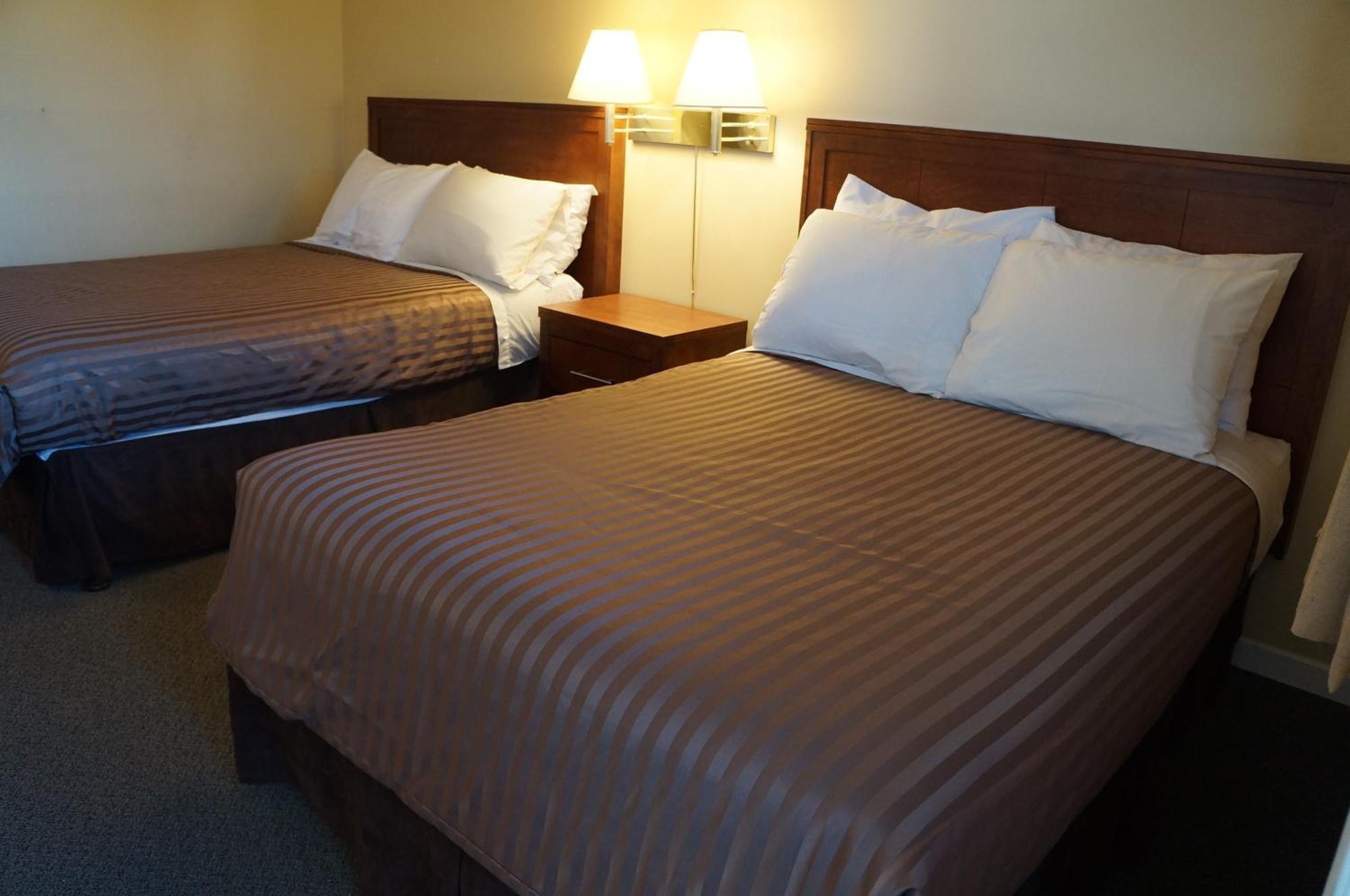 לאנגלי Westward Inn & Suites חדר תמונה